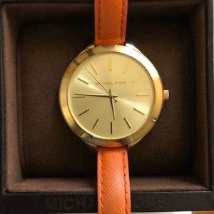 Micheal kores watch gold